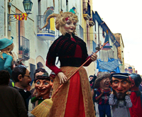 LES GEGANTES DEL TARRAGONÈS S'UNEIXEN CONTRA LA VIOLÈNCIA DE GÈNERE!